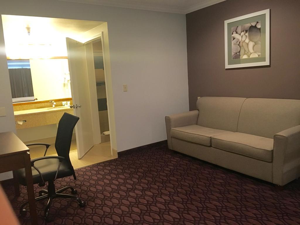 Hotel Pacific, Manhattan Beach Room photo