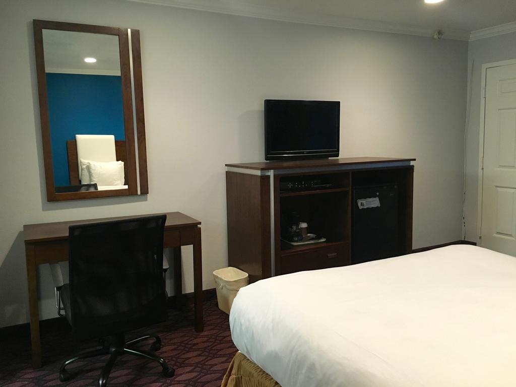 Hotel Pacific, Manhattan Beach Room photo