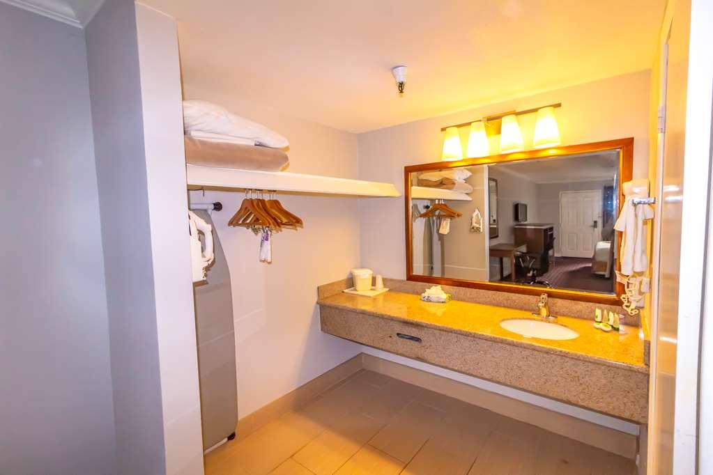 Hotel Pacific, Manhattan Beach Room photo